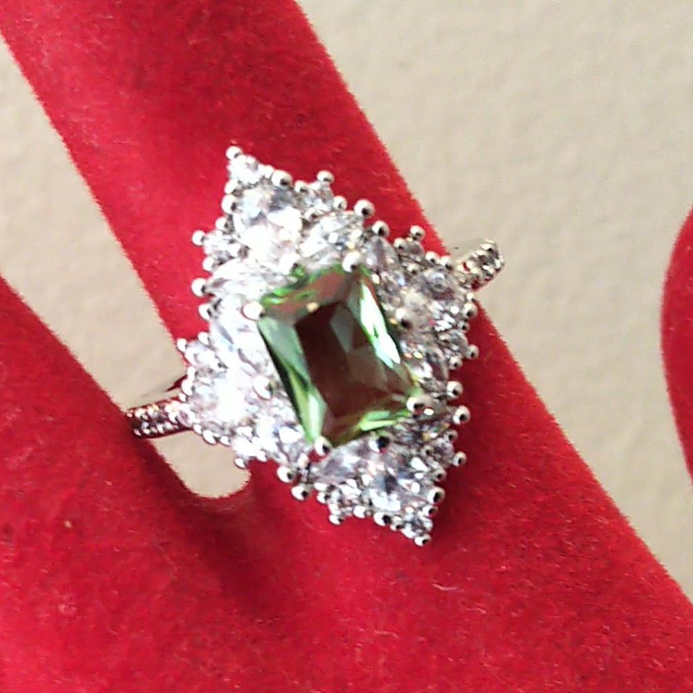 Size 6 Lab Created Light Green Quartz Rhodium Plated $112 Silver Ring